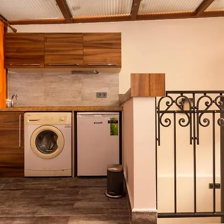 Holiday home Stylish Triplex 15min To Taksim Istanbul