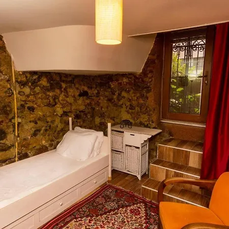 Stylish Triplex 15min To Taksim * Istanboel