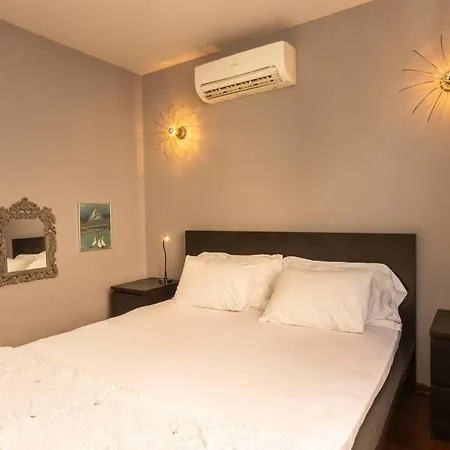 Vakantiehuis Stylish Triplex 15min To Taksim Istanboel
